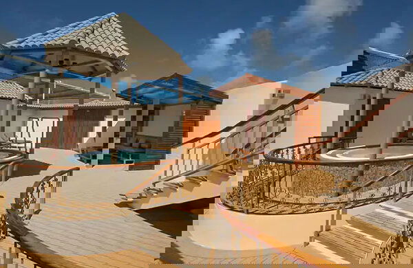 Norwegian Dawn Cabin Image