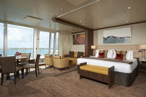 Norwegian Dawn Family Suite with Balcony