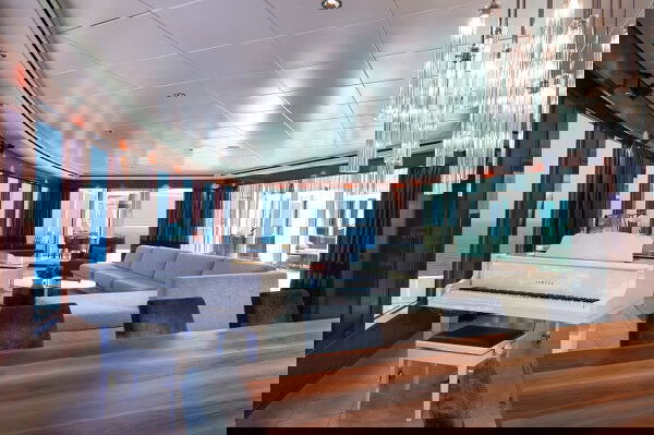 Norwegian Jade Cabin Image