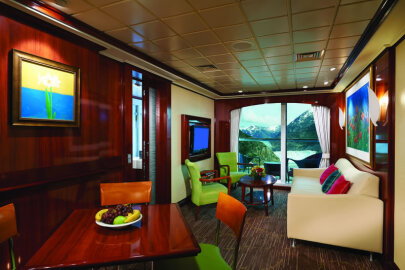 Norwegian Jewel The Haven Courtyard Penthouse with Balcony
