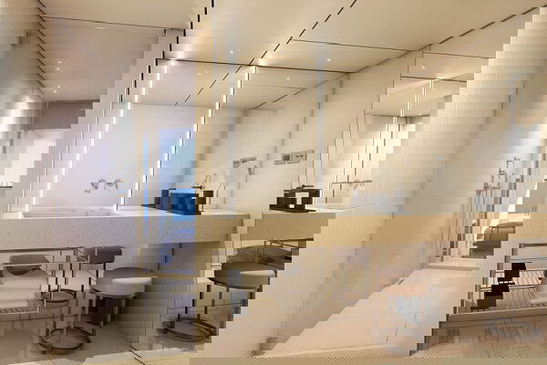 Norwegian Luna Cabin Image