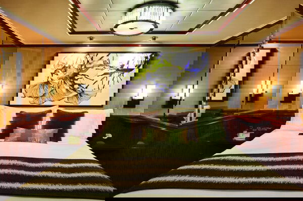 Norwegian Pearl Cabin Image