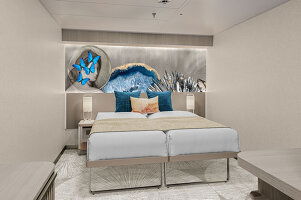 Norwegian Prima Solo Inside