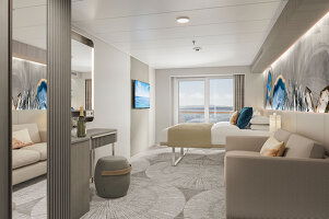 Norwegian Prima Club Balcony Suite