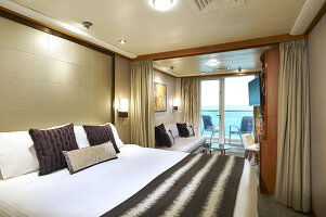 Norwegian Sun Aft-Facing Club Balcony Suite