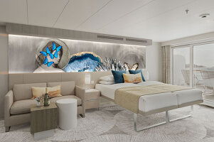 Norwegian Viva Forward-Facing Club Balcony Suite (Large Balcony)