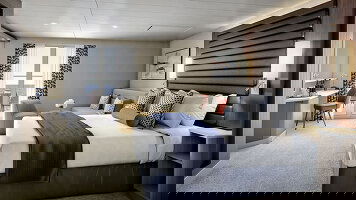 Pride Of America Family Club Balcony Suite