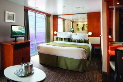Pride Of America 1-Bedroom Obstructed View Family Suite