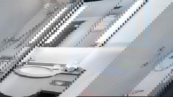 Oceania Regatta Cabin Image