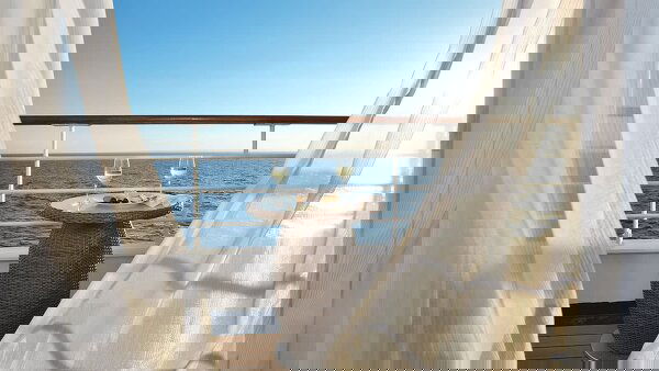 Oceania Regatta Cabin Image