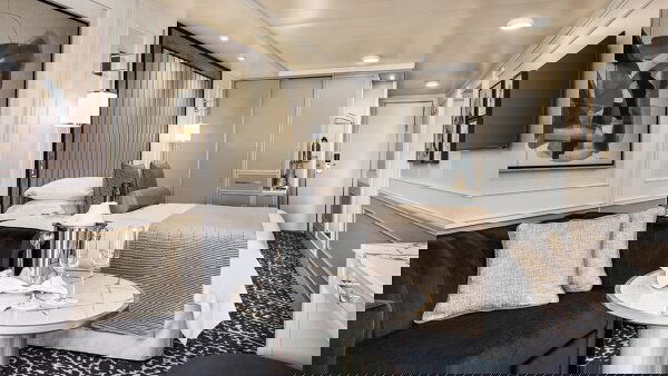 Oceania Riviera Cabin Image