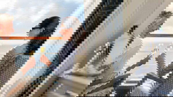 Oceania Riviera Cabin Image