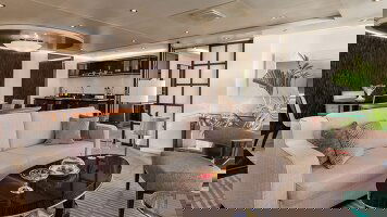 Oceania Riviera Oceania Suite