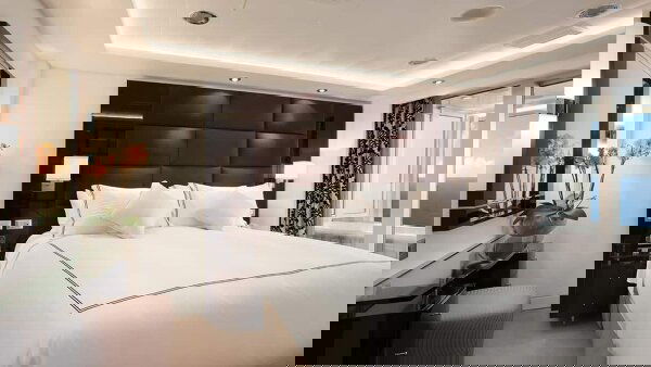 Oceania Riviera Cabin Image