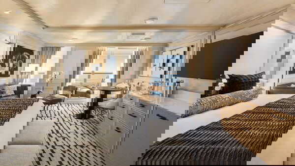 Oceania Riviera Cabin Image