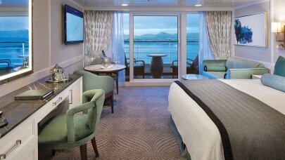 Oceania Sirena Penthouse Suite