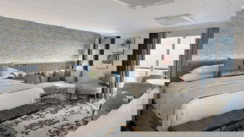 Oceania Sonata Penthouse Suite