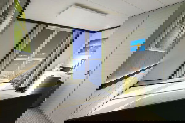 Britannia Cabin Image