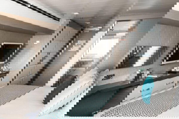 L'Austral Cabin Image