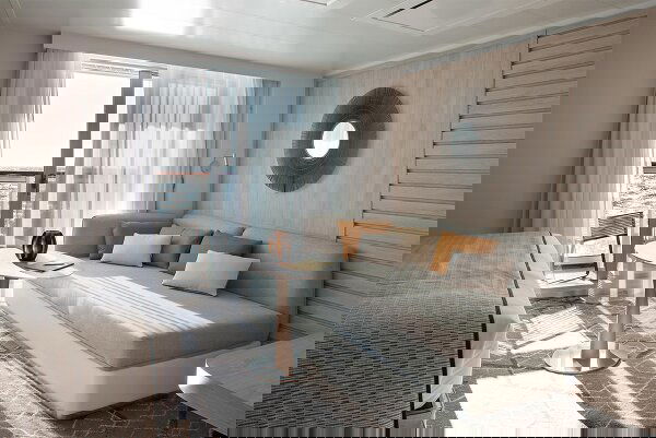 Le Bougainville Cabin Image