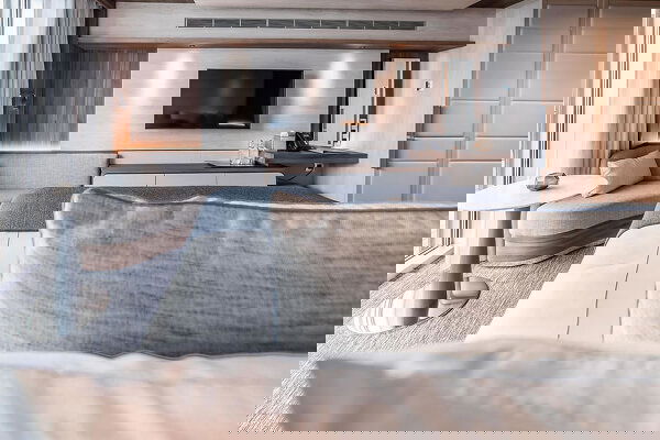 Le Commandant-Charcot Cabin Image