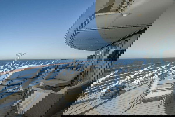 Le Commandant-Charcot Cabin Image