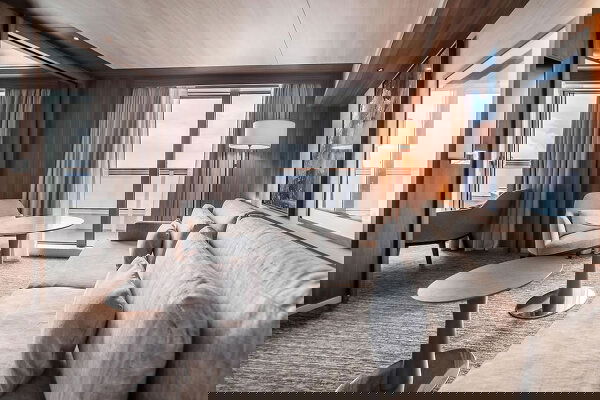 Le Commandant-Charcot Cabin Image