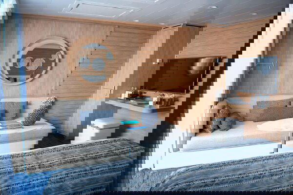 Le Laperouse Cabin Image