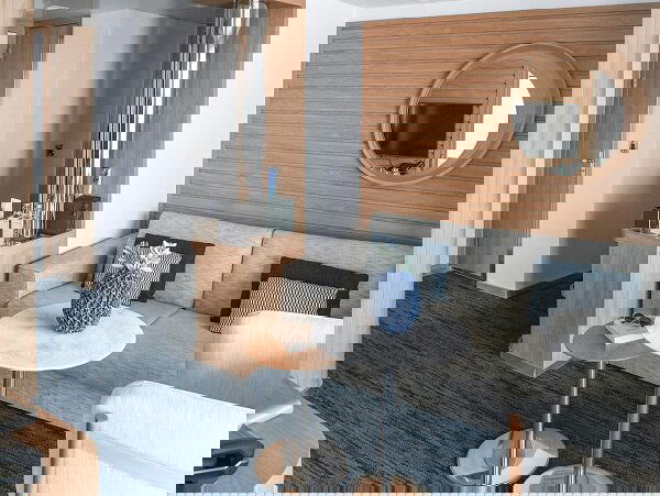 Le Laperouse Cabin Image