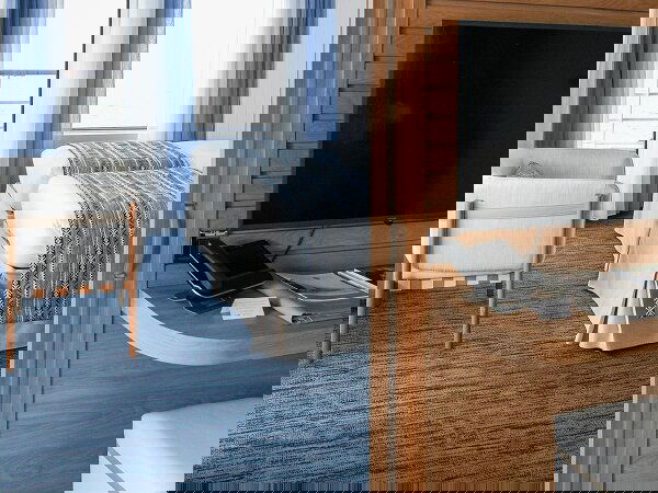 Le Laperouse Cabin Image