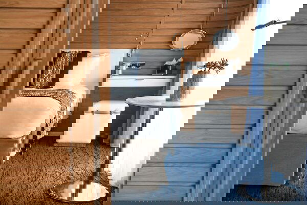 Le Laperouse Cabin Image