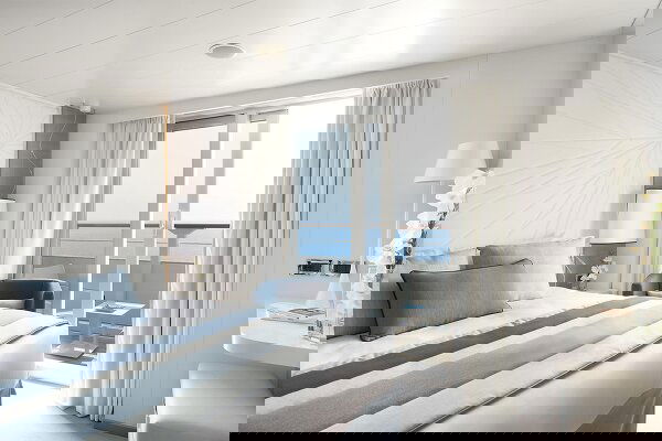 Le Lyrial Cabin Image