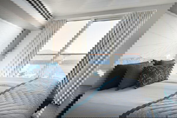 Le Lyrial Cabin Image