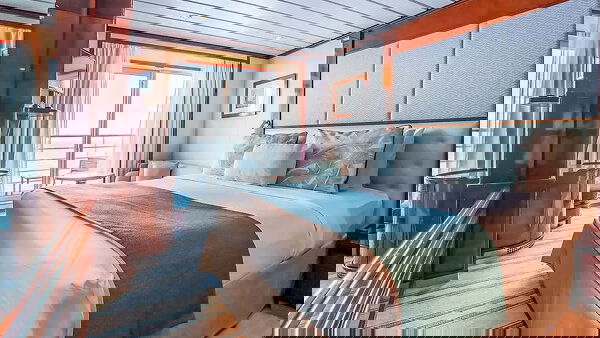 Le Paul Gauguin Cabin Image