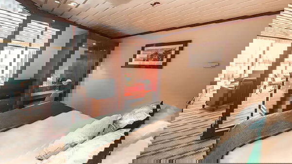 Le Paul Gauguin Cabin Image