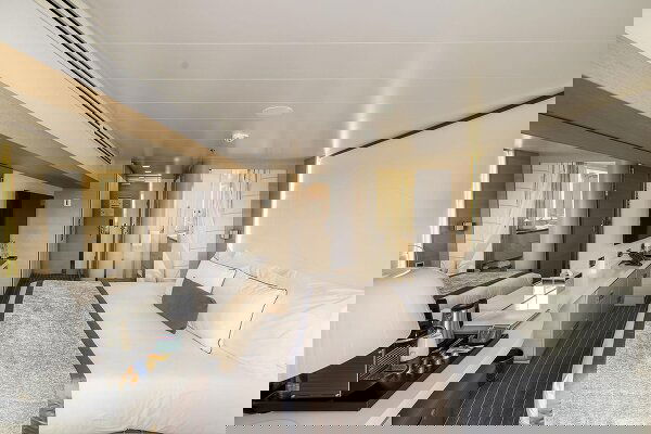 Le Soleal Cabin Image