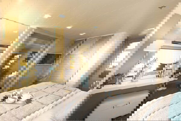 Le Soleal Cabin Image