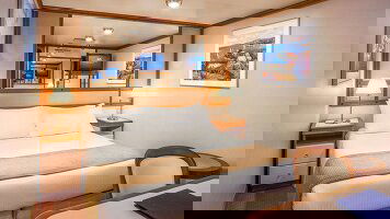 Diamond Princess Interior Stateroom