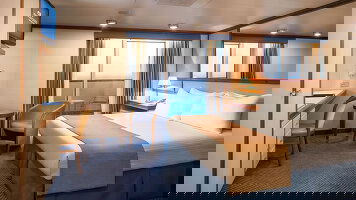 Emerald Princess Vista Suite