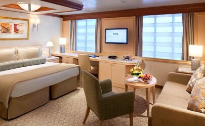 Enchanted Princess Window Suite