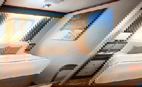 Grand Princess Cabin Image