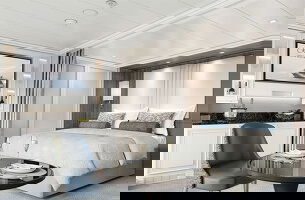 Seven Seas Grandeur Deluxe Veranda Suite