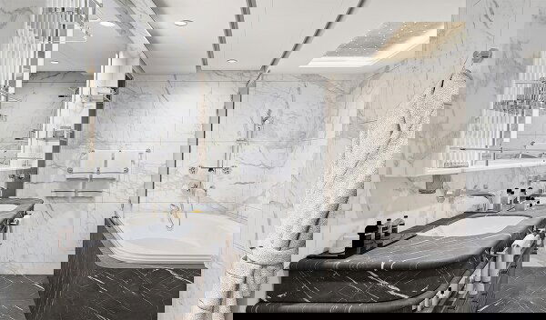 Seven Seas Grandeur Cabin Image