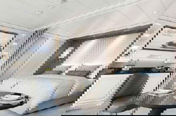 Seven Seas Grandeur Cabin Image