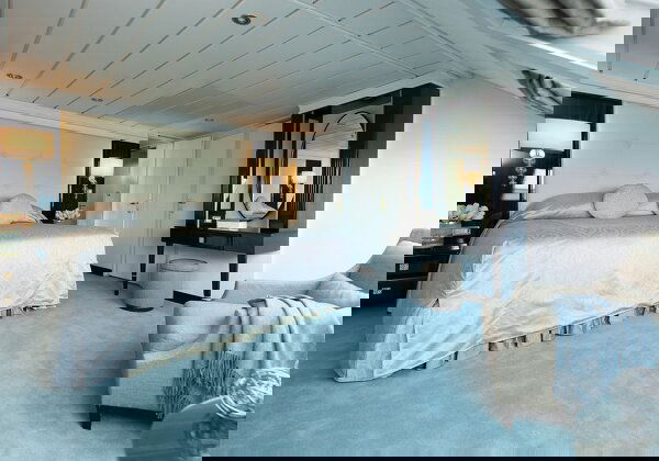 Seven Seas Mariner Cabin Image