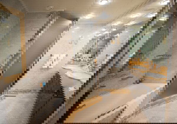 Seven Seas Mariner Cabin Image