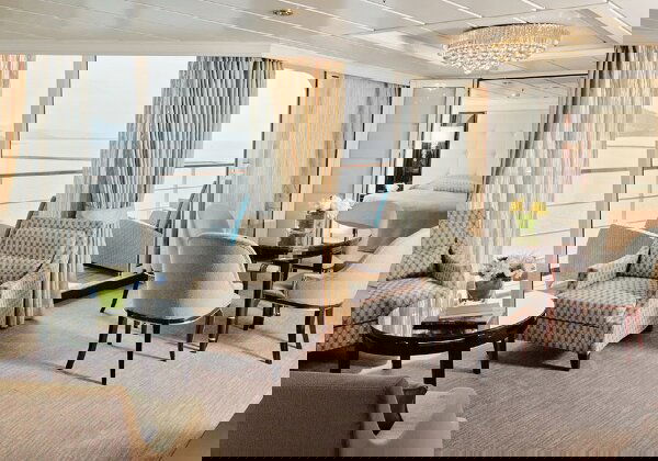 Seven Seas Mariner Cabin Image