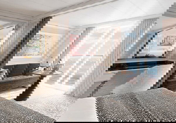 Seven Seas Splendor Cabin Image