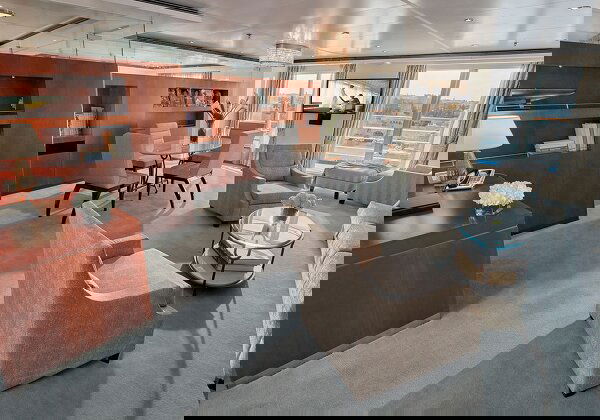 Seven Seas Voyager Cabin Image