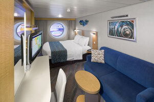 Allure of the Seas Promenade View Interior